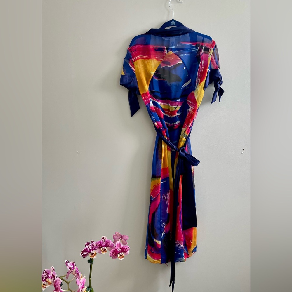 Diane von Furstenberg silk wrap-like richly colorful dress. Size 2 - Picture 2 of 3